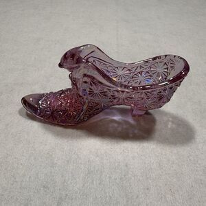 Fenton Pink Carnival Glass Cat Head Slipper Daisy & Button Shoe Figurine Vintage